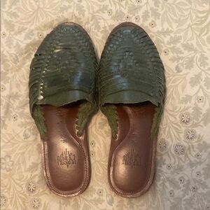 Esprit Green Woven Leather Mules